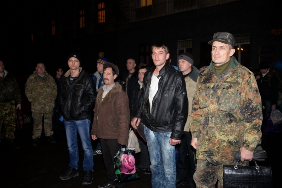 Около 100 жителей Одесской области отправились в армию в рамках четвертой волны мобилизации (фото)