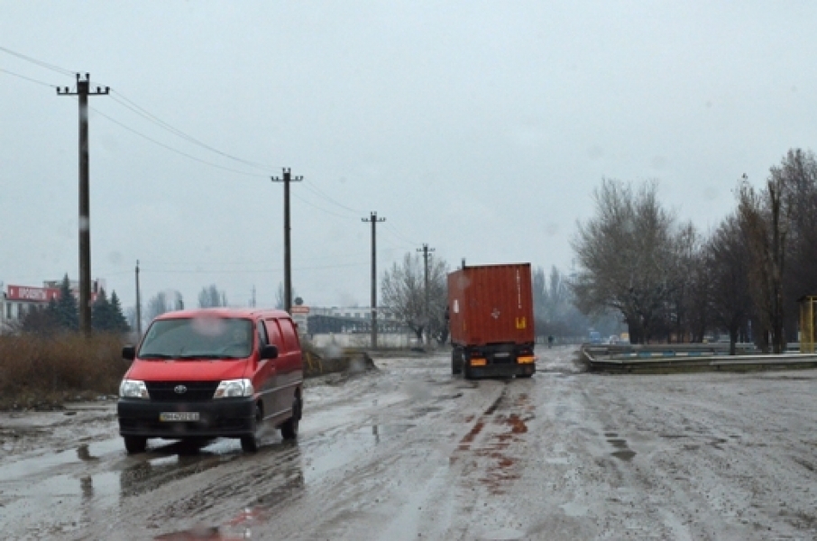 Одесский горсовет обещает восстановить дорогу на улице Хуторской