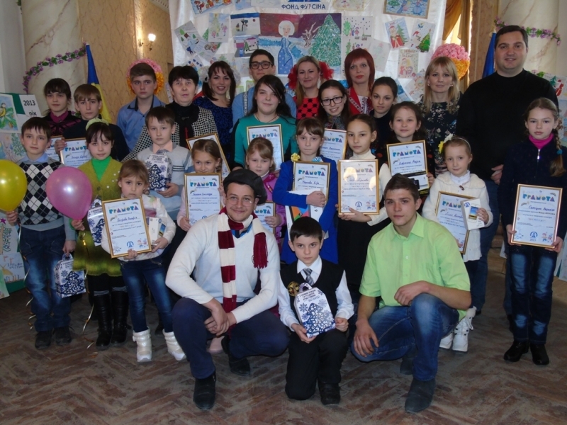 Благотворительный фонд наградил победителей детского творческого конкурса на севере Одесщины