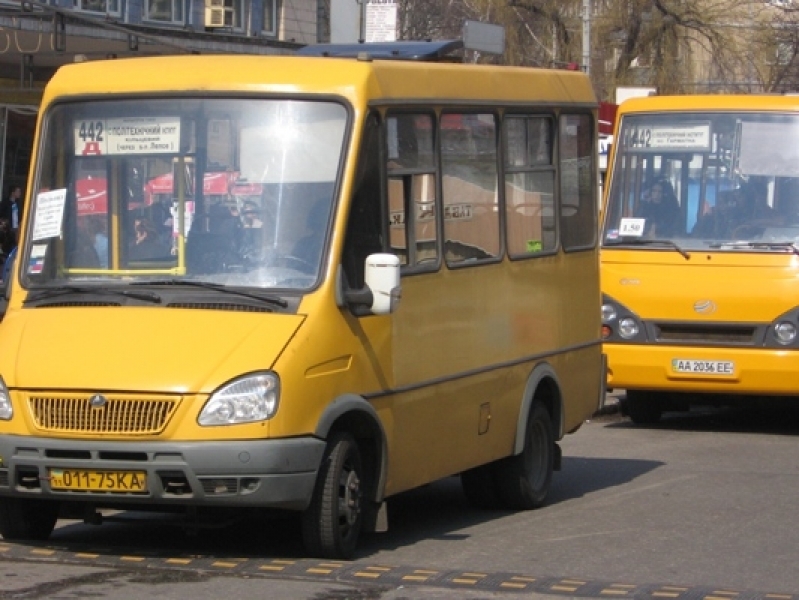 Проезд в автобусах по маршруту Фрунзовка – Одесса подорожал на 25%