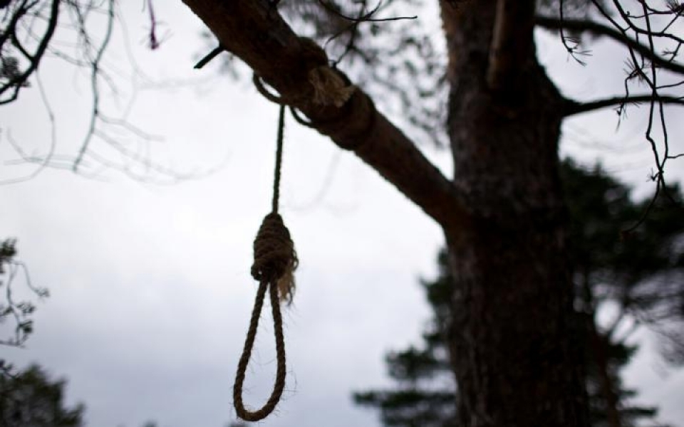 Подросток в Измаиле покончил с собой, повесившись на дереве