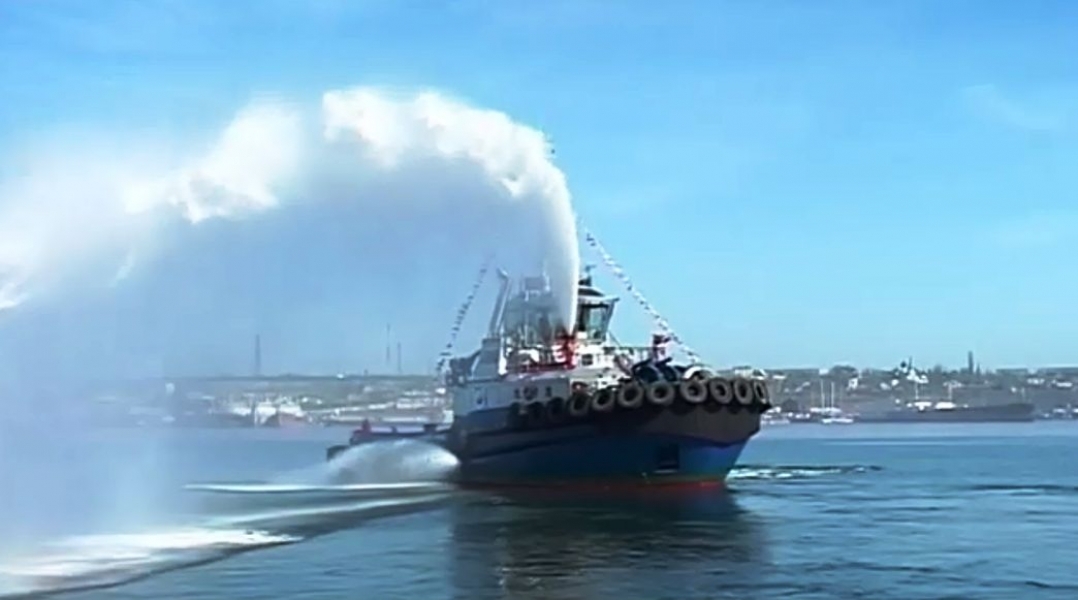 Работники Ильичевского порта назвали буксир в честь выдающегося портовика Станислава Стребко