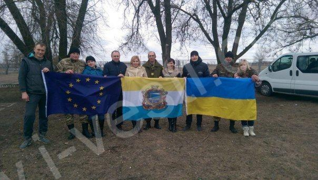 Жители Ильичевска привезли военнослужащим-землякам в Николаевскую область вещи первой необходимости