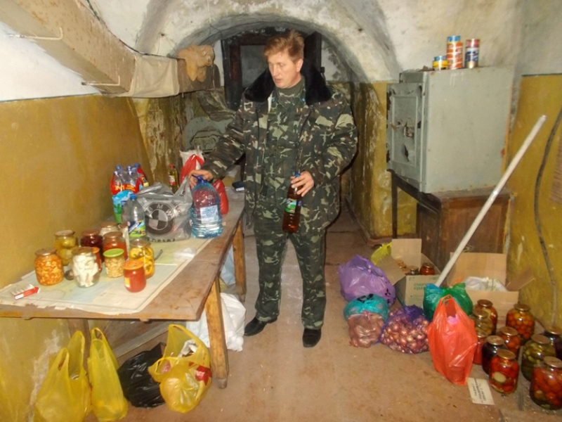 Жители Березовского района передают гуманитарную помощь бойцам АТО