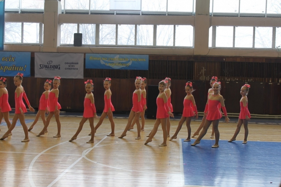 Команда по черлидингу из Южного на Одесщине победила на чемпионате Украины (фото)