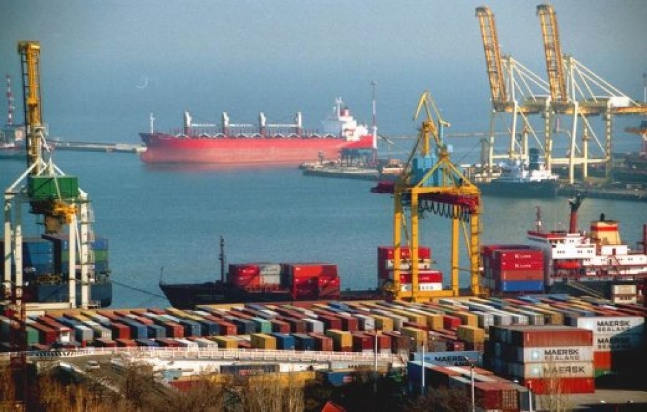 Российская фирма перекрашивается в американскую для контроля над терминалом в Ильичевском порту