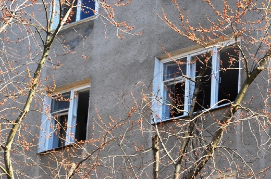 Одесская мэрия поможет застеклить окна в квартирах, пострадавших от ночного взрыва (фото)