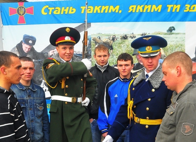 Около 90 жителей Одесской области ушли в армию в ходе весенней призывной кампании