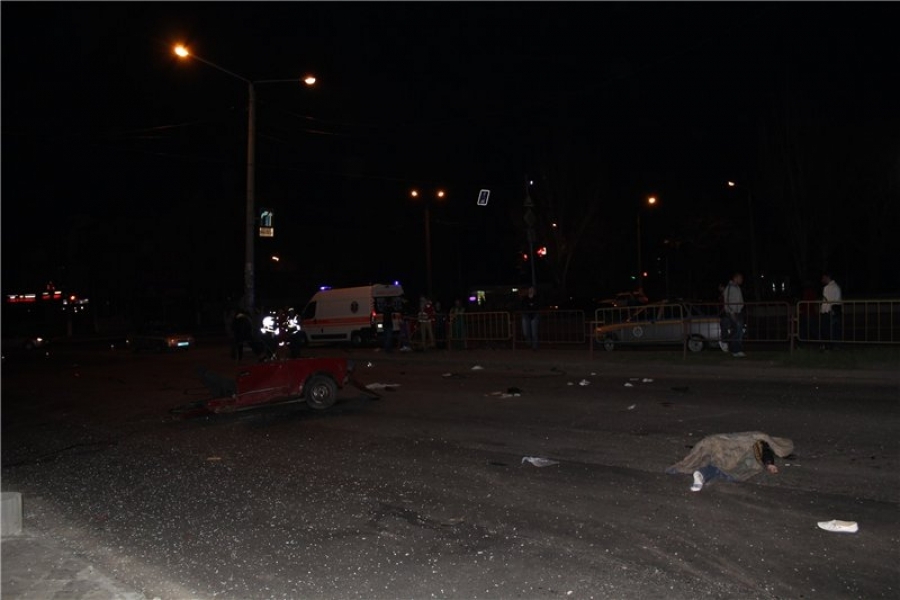 Два человека погибли, трое пострадали в результате ДТП в Одессе (фото)