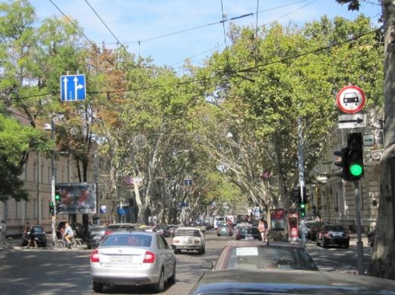 Специалисты установили в центральной части Одессы более 40 новых светофоров