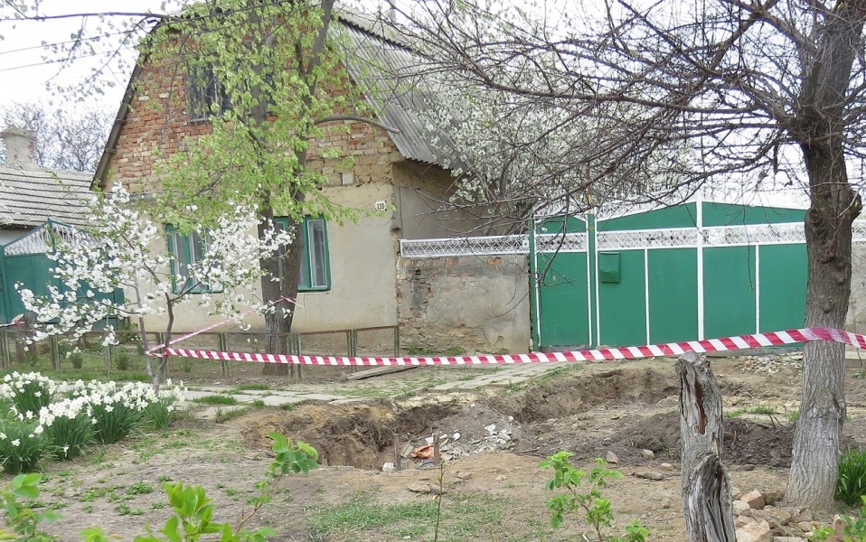 Провалы в катакомбы образовались после дождей в Болграде (фото)