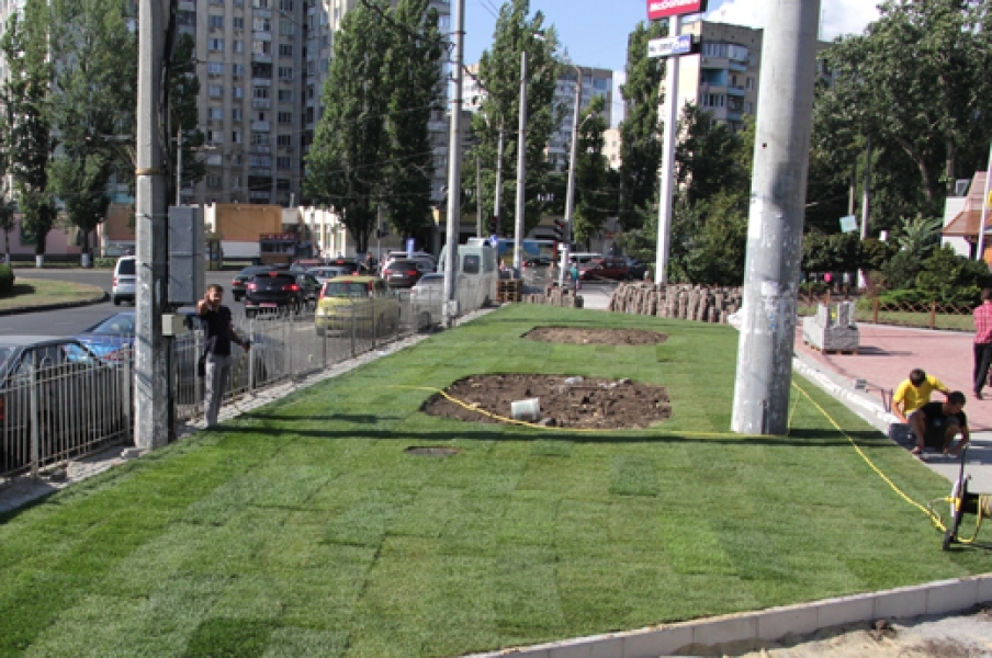 Чиновники пообещали полностью благоустроить площадь Независимости в Одессе