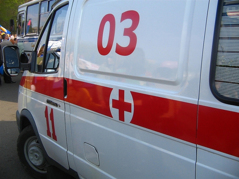 Два человека выпали из окна многоэтажки в Ильичевске Одесской области
