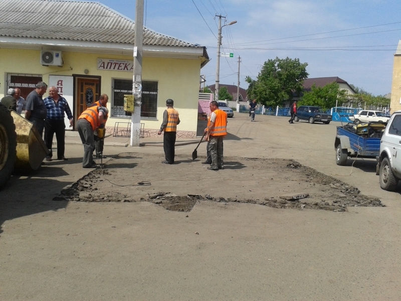 Ямочный ремонт дорог стартовал во Фрунзовке на Одесщине