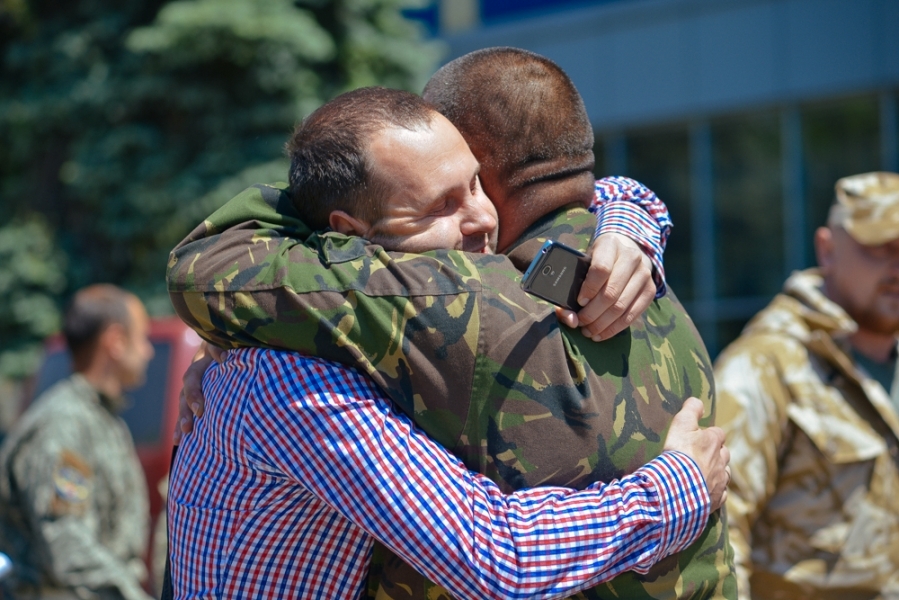 50 бойцов вернулись с войны на Донбассе в Одессу (фото)