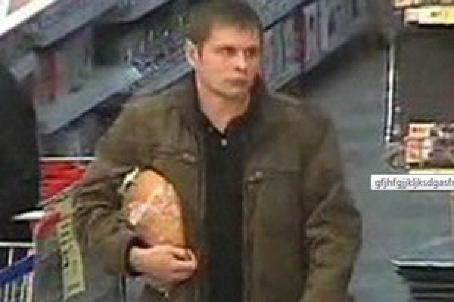 Милиционеры в Одессе разыскивают стрелка, который убил троих охранников киевского супермаркета