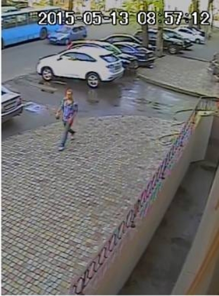 Уличные видеокамеры зафиксировали одного из мужчин, напавших на ректора Одесского медуниверситета