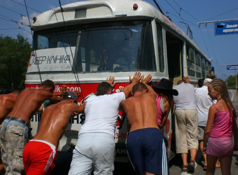 Мэр Кишинева предложил пустить прямой троллейбус до Одессы 