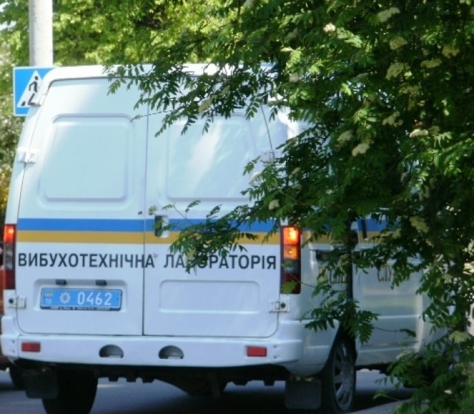 Одесские правоохранители обезвредили взрывное устройство на углу Космонавтов и Генерала Петрова