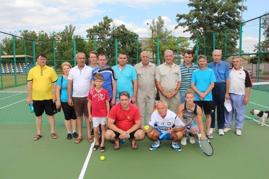 Открытие нового теннисного корта состоялось в Березовке