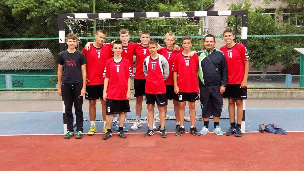 Юношеская команда из Ивановки сорвала спортивный джек-пот на чемпионате Одесской области по гандболу