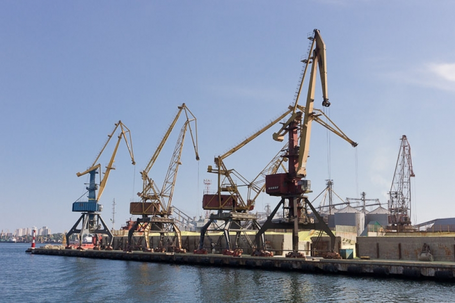 Киевские налоговики заблокировали Ильичевский порт