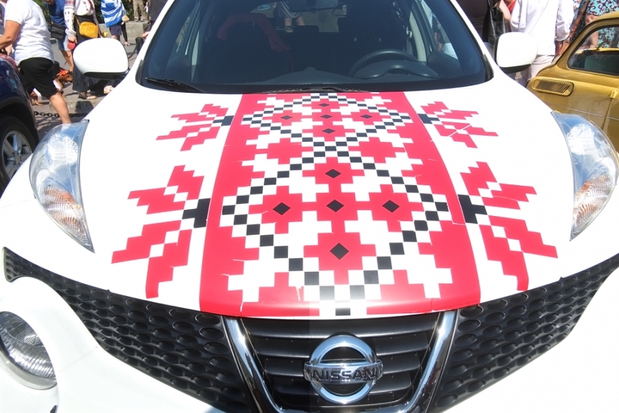 Выставка патриотичных автомобилей состоялась в Одессе (фото)