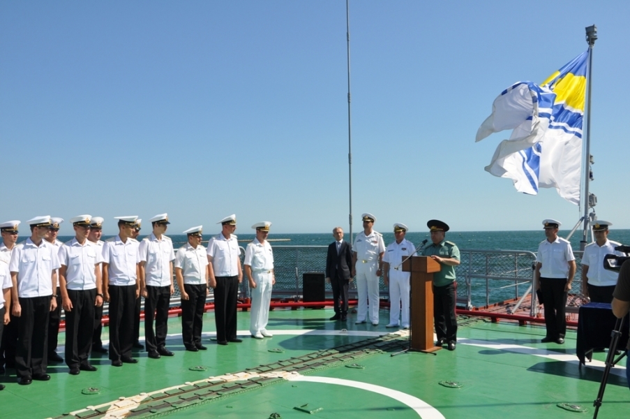 Министр обороны пообещал построить в Одессе жилье для военных моряков