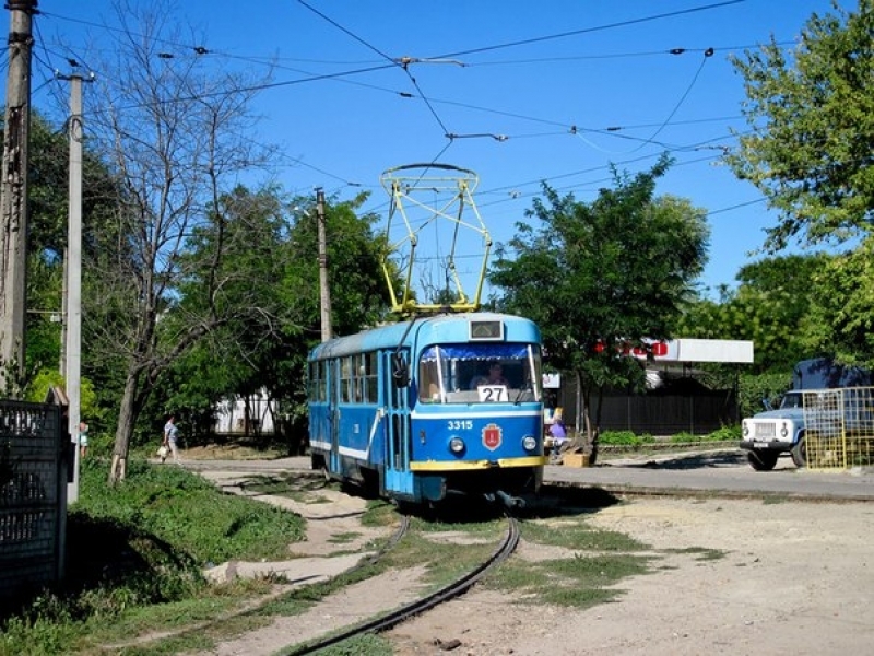 Движение трамвая №27 в Одессе временно сокращено – из-за строительства дороги в Бурлачьей Балке