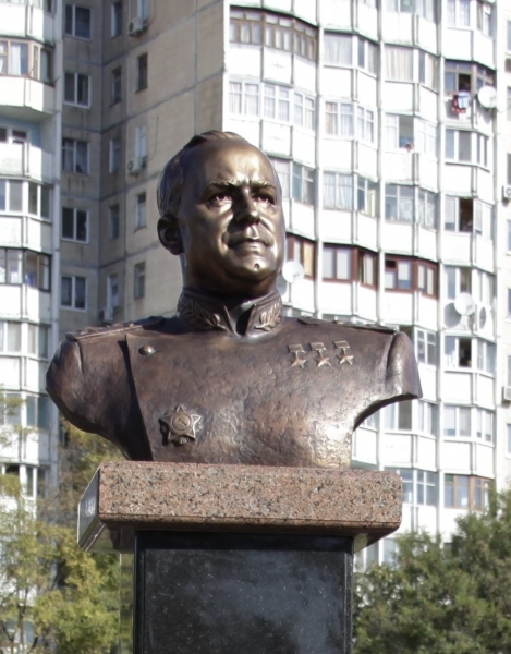 Памятник маршалу Жукову торжественно открылся в Одессе
