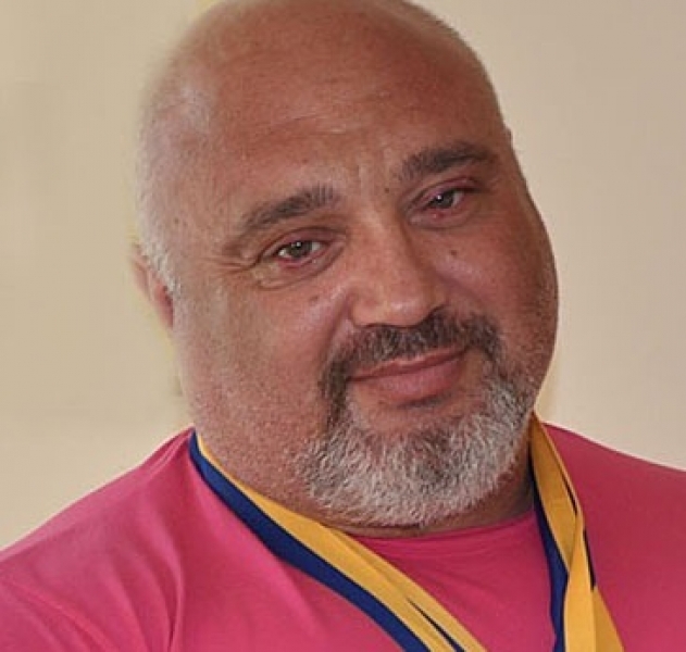 Батюшка из Одесской области выиграл Чемпионат мира по пауэрлифтингу