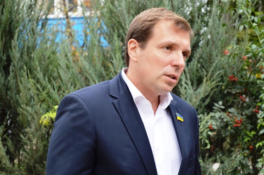 Оппозиционный блок добился 50% прибавки к зарплате для учителей Ильичевска