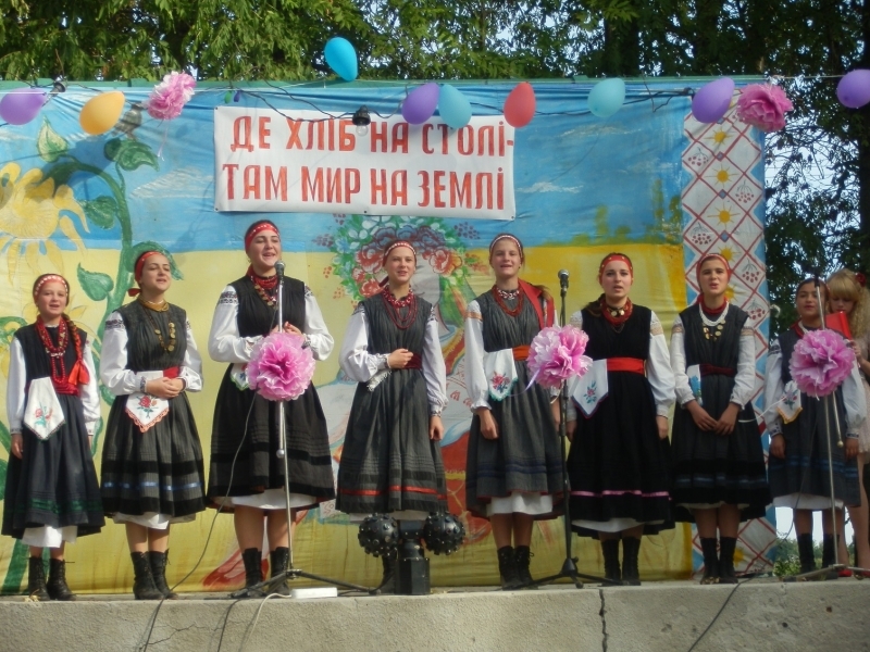 Жители села в Кодымском районе отметили День урожая