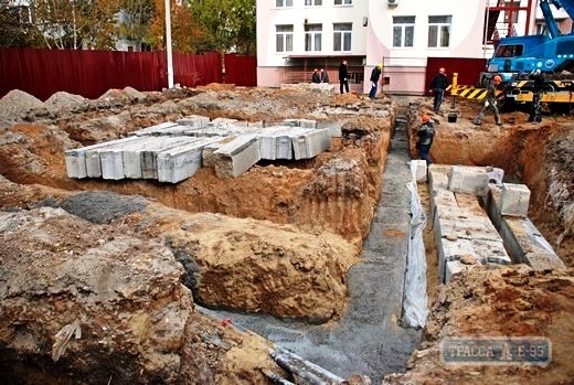 Новый бассейн строится в центре реабилитации на поселке Котовского в Одессе (фото)