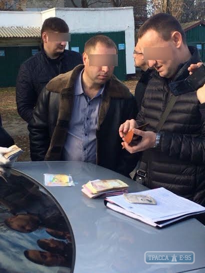 Прокуратура и СБУ задержали взяточников в управлении рыбоохраны в Одессе