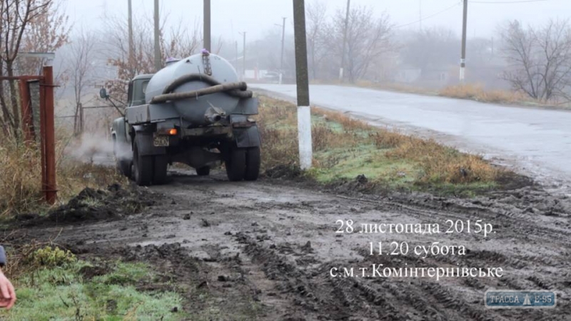 Неизвестные незаконно сливают фекалии в Коминтерновском Одесской области