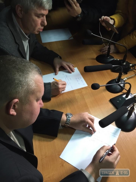 Судьи Малиновского суда Одессы под натиском активистов написали заявления об увольнении