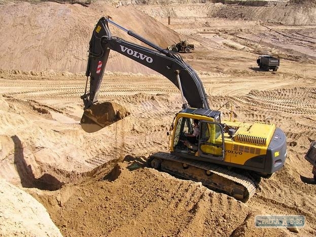 Нардеп от Одесщины требует прекратить незаконную разработку песчаных карьеров 