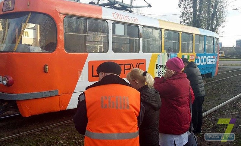 Мужчина попал под трамвай в Одессе (фото)