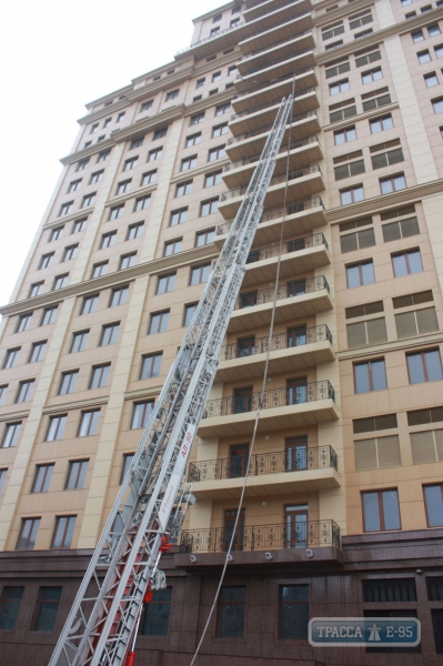 Одесский облсовет выделил деньги на покупку 100-метровой лестницы для пожарных