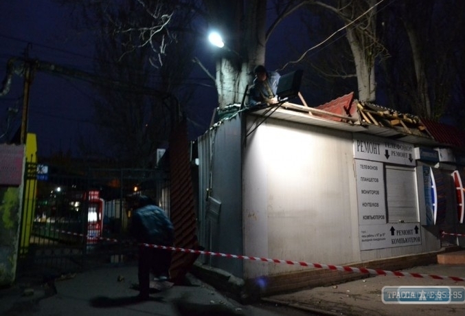 Власти Одессы хотят убрать радиорынок на Пересыпи