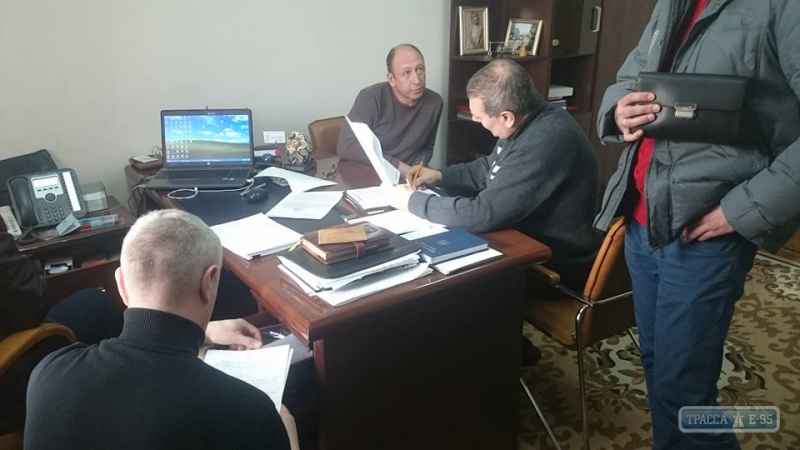 Правоохранители проводят обыск в кабинете советника главы Одесской области