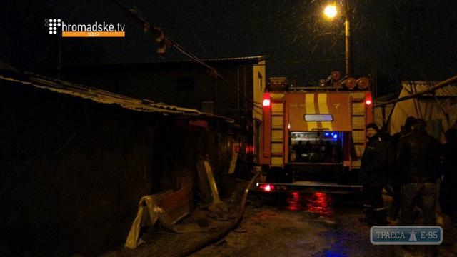 Из-за новогоднего фейерверка в Одессе сгорели три дома по соседству