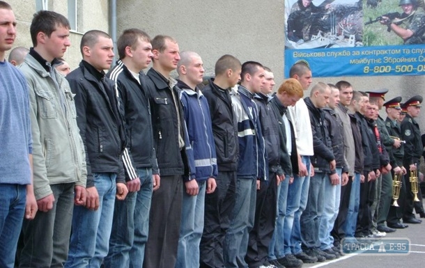 Министр обороны начнет реформы военкоматов со своей родной Одесской области
