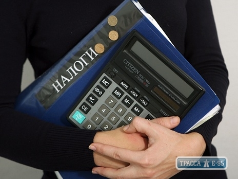 Налоговая зовет жителей Одесской области декларировать доходы и платить налоги