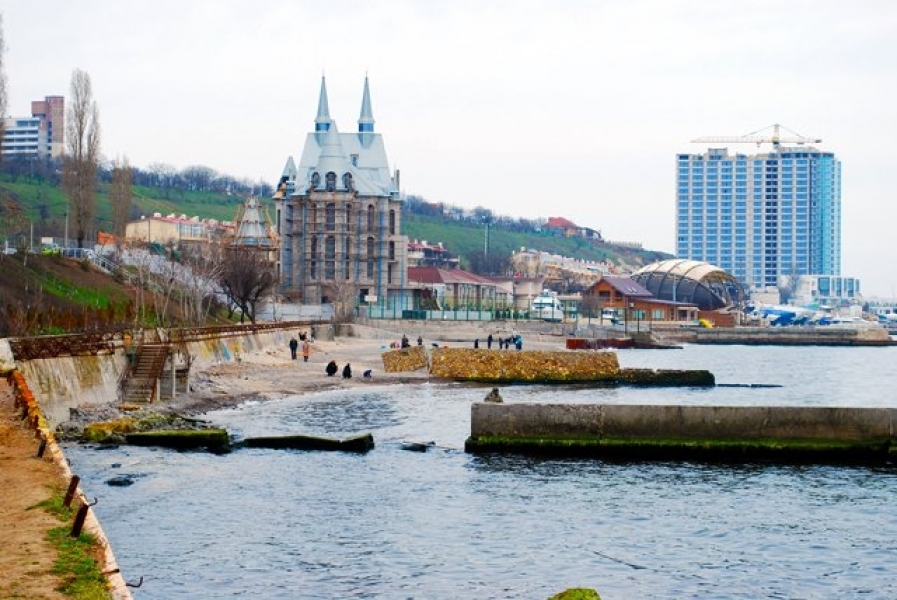 Градсовет Одессы решил не застраивать одесское побережье и сохранить парк на склонах