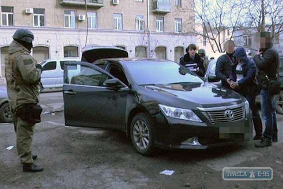 Одесская полиция задержала разбойников, ограбивших бизнесмена в Кривом Роге (фото)