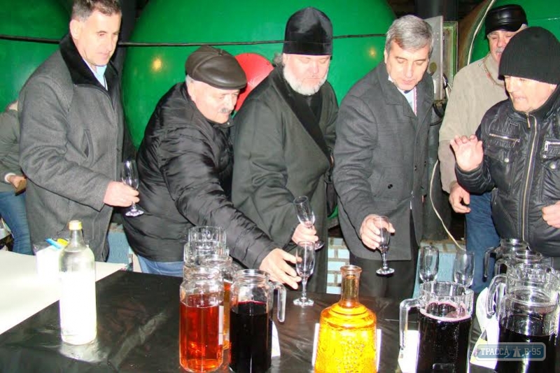 Райцентр Одесской области отметил праздник святого покровителя виноделия