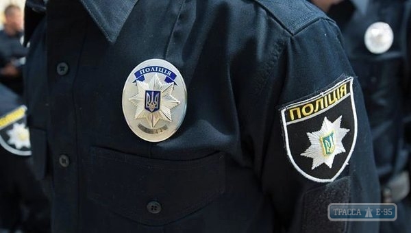 Пьяный полицейский в Рени сбил двух пьяных пешеходов и тут же лишился работы