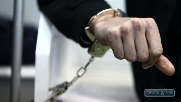 Прокуратура задержала в Одессе полицейского, бравшего взятки бытовой техникой